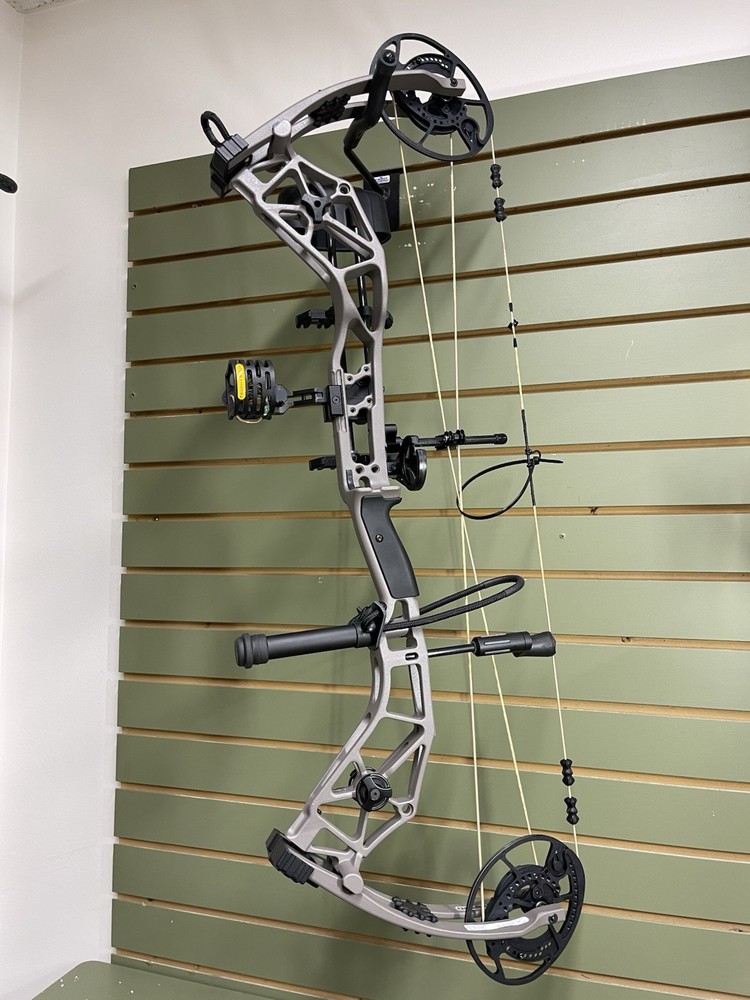 BRAND NEW, Bear Alaskan Pro Stone RTH, RH, 26.5-30.5”, 55-70#.