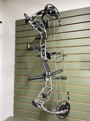 BRAND NEW, Bear Alaskan Pro Stone RTH, RH, 26.5-30.5”, 55-70#.