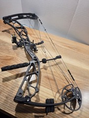 Used Elite Option 7 Package RH 65lb 29.5 Inch Draw