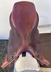 Ovation English/Jump Show Saddle 16.5″ seat