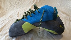 2 Pair of Scarpa Mago Lace Climbing Shoes (Size 40.5EU, 7-2/3M, 8-2/3W)