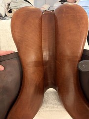 M. Toulouse Sellier 16.5″ Medium Saddle + Stirrups