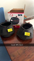 Pair BFB (Big Foot Boot) Draft Size Hoof Boot. Size 9 w/Cavallo Pastern Wrap