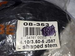 CST 4.10/3.50-5 Inner Tube with JS87 L-Stem 90 degree 08-353