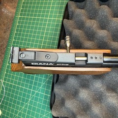 Diana Airbug .22 Caliber Co2 Pellet Pistol w/hard Case, Sight, Mag. New Other