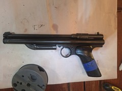 Crosman 1950-1970-130 Multiple Pump .22 pell, complete no missing parts.