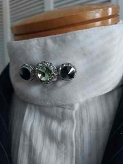 Celadon Green English Collar Magnetic brooch and matching 2 pairs of earrings.