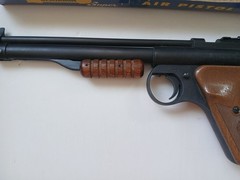 NOS VINTAGE BENJAMIN FRANKLIN MOD 137 PNEUMATIC AIR PELLET PISTOL W ORIGINAL BOX
