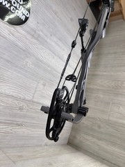 Used Hoyt RX-9 Right Handed 29″ 60-70# Tombstone