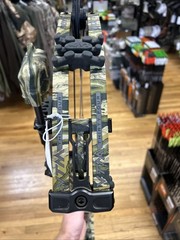 Used Hoyt Archery VTM 34 With Quiver Camo Bow