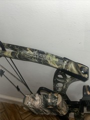 PSE Stinger NI Compound Bow 25-30″ DRAW 70# RIGHT HANDED