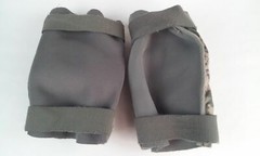 US Military Army ACU Camo Elbow Pads, Paintball, Airsoft LARGE NICE