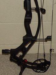 2025 Hoyt Carbon RX9 Bow -70 lb Limbs- Black Finish – RX-9 – Right Hd- Black Out