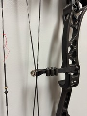 Bowtech Archery CP28 Kuiu Verde/Black RH 50# 24.5-30″ Draw Length NEW