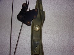 Bear Whitetail Hunter Vintage Green Camouflage Compound Bow