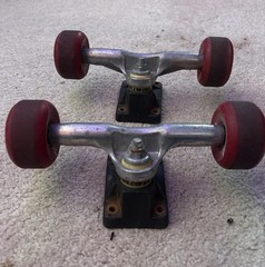 1980s vintage gen1 Gullwing Sidewinder Trucks, Powell Peralta Rat Bones 59mm 97a