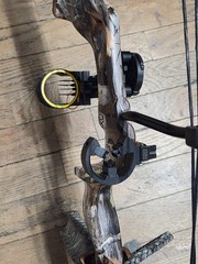 Martin Archery Threshold RH Bow Hunting Compound Bow Camo 40-50lb 25-31in