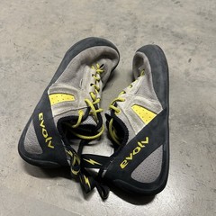 Evolv Rock Climbing Shoes Trax USA Canvas Outdoor Grey Size 12 Mens