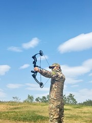 Compound Bow Archery Set For Adults, 0-70 Lbs Draw Weight, 19″-30″Draw Length