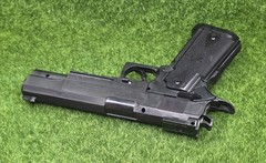Crosman #40001 1911BB 480fps CO2 Semi-Auto BB Pistol w/ 20 Round Magazine