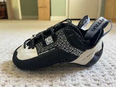 BRAND-NEW LA SPORTIVA WOMEN’S KATANA LACE WITH TAGS, EURO 37.5, US WOMEN 6.5