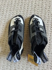 BRAND-NEW LA SPORTIVA WOMEN’S KATANA LACE WITH TAGS, EURO 37.5, US WOMEN 6.5