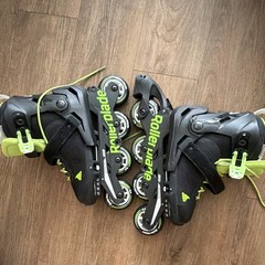Rollerblade Microblade Kids Adjustable Inline Skates US 2-5 Black/Green