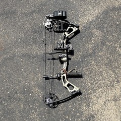 Center Point EOS Hunter, 20-70 lbs, 19”-31” DL