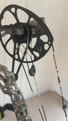 Mathews V3 27 RH Bow w/ Sight, Stabilizer, Quiver, SKB Case 29.5″ draw, 60#