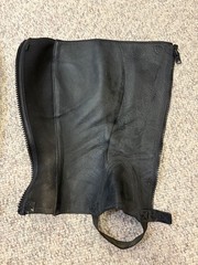 Ariat Breeze Half Chap. Size XL. Black. Style #10005943