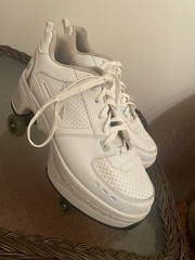 Agloat Retractable Roller Skate Shoes Women’s 9.5 Men’s 8 White Wheeled Sneakers