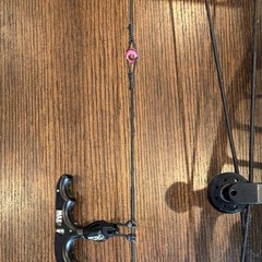 Hoyt VTM 31 Compound Bow Right Hand Bow Hunting 31in Gray/Black w/ CXS Sight