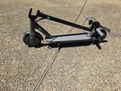 D8 Pro Electric scooter adult 350w, 25 km/h (15.5 mph,20–25 km (12–15 miles)