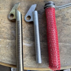 LOT OF 2 Vintage LOWE Ice Screws CLIMBING Mountaineering 9″ 6″ USA Aluminum