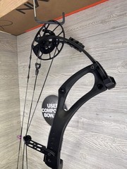 Used PSE Mach 30 DS Black Right Handed 24.5-30″ 60/70#