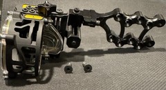 Trophy Ridge React Pro 5-Pin Fixed Bow Sight Right Hand Compound Black/Yellow