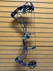 Obsession Defcon M2 6 Compound Hunting Bow – 70#, 27” – Item 3754