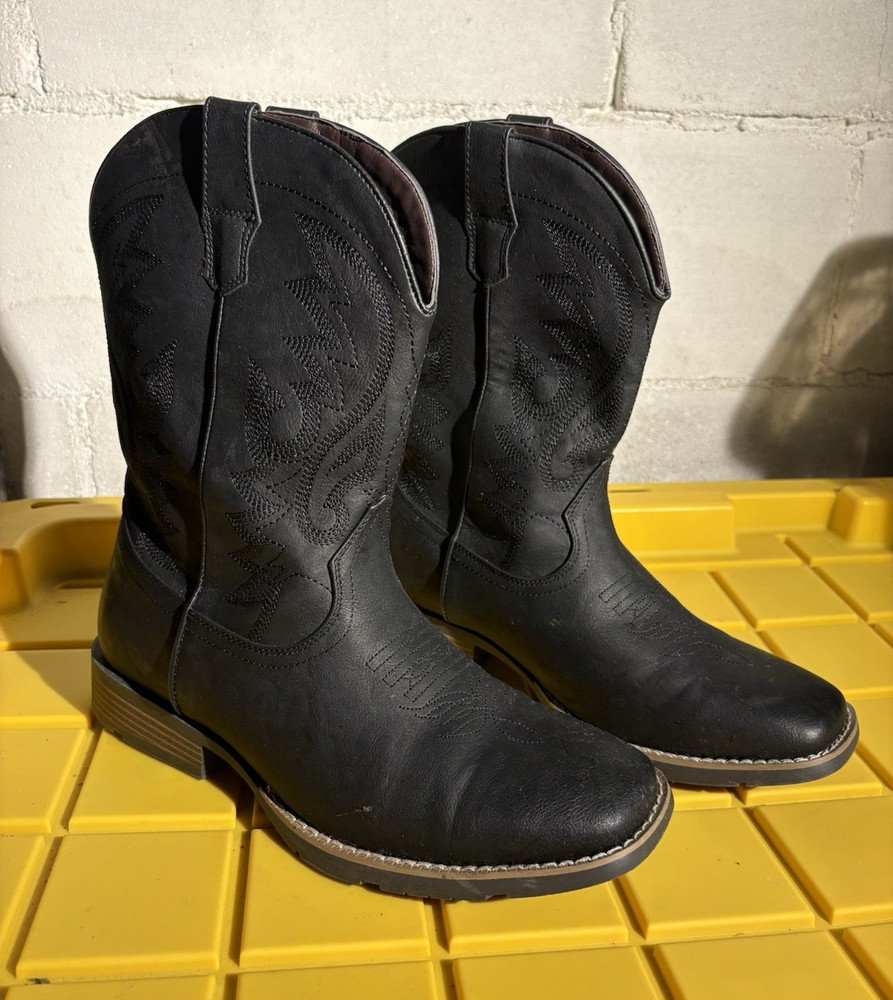 IUV Men’s Black Western Cowboy Boots, US Size 9, MPN CB515-BK
