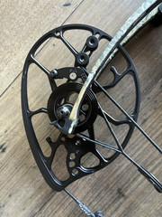 Mathews Lift 29.5 Compound Bow in Sub-Alpine Camo RH 29″ 70# 348fps!
