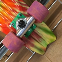 New Globe Bantam Graphic ST Tie Dye Complete Skateboard – 6in x 23in