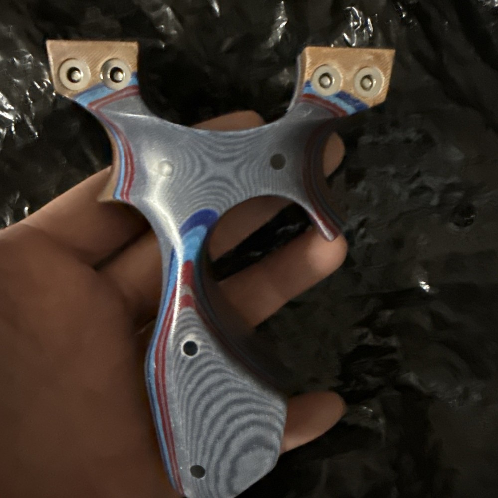 Left Hand Hold Bengal 90mm slingshot