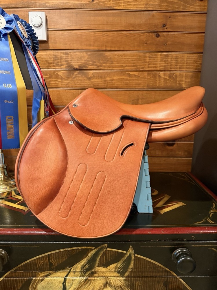 Hermes Cavale Saddle 16.5. /17 AL NEW!