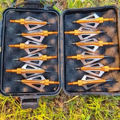 12pcs Hunting Broadheads 100 Grain 3-Blade Arrowheads & Case for Target Shooting
