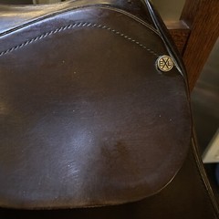 B. T. Crump Close Contact English Jumping Saddle 16.5″