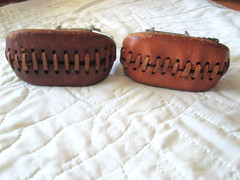 6″ CIRCLE Y WESTERN STIRRUPS 2 1/2» TOP 3» FOOT TREAD, LEATHER WRAPPED BOTTOM