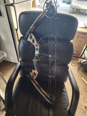 Predator Raptor Compund Bow Right Handed