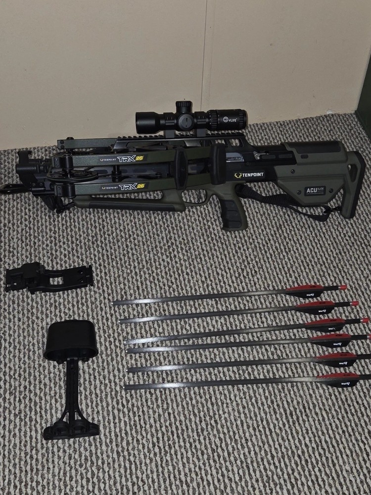Tenpoint TRX 26 with custom arrows, and broadheads