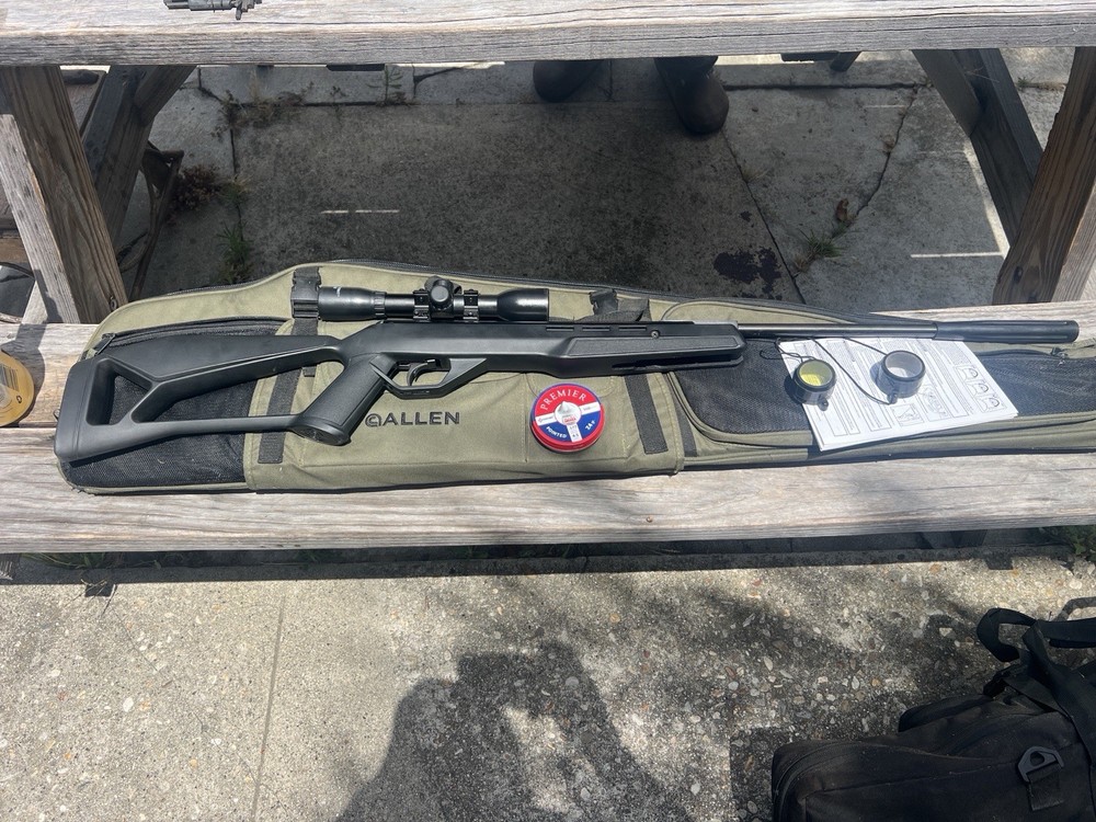Crosman Fire .177 Break Barrel Air Rifle Nitro Piston, 1200 FPS with bag