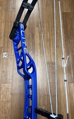 Elite Echelon 37 RH 50-60# 29.5” Mod Target Blue V Grip 75-90% Let Off