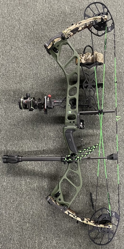 PSE Embark Knock On Edition Right Hand 60lb Bow Package